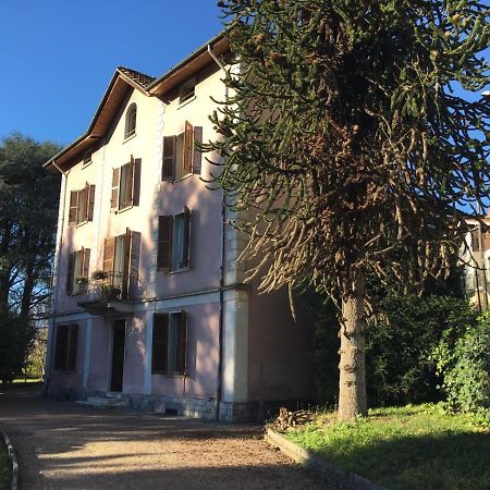 לואינו Villa Monica מראה חיצוני תמונה
