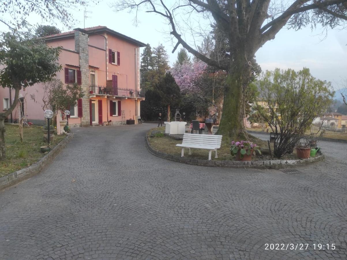 לואינו Villa Monica מראה חיצוני תמונה